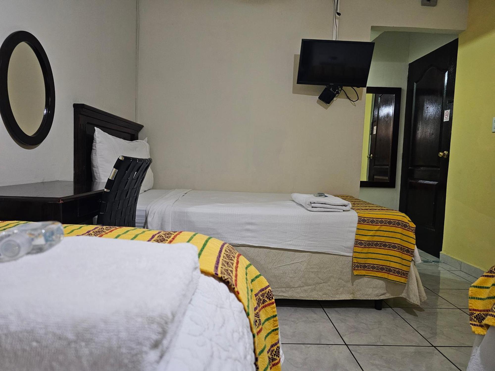 Hotel San Jose Hostal سان سلفادور المظهر الخارجي الصورة