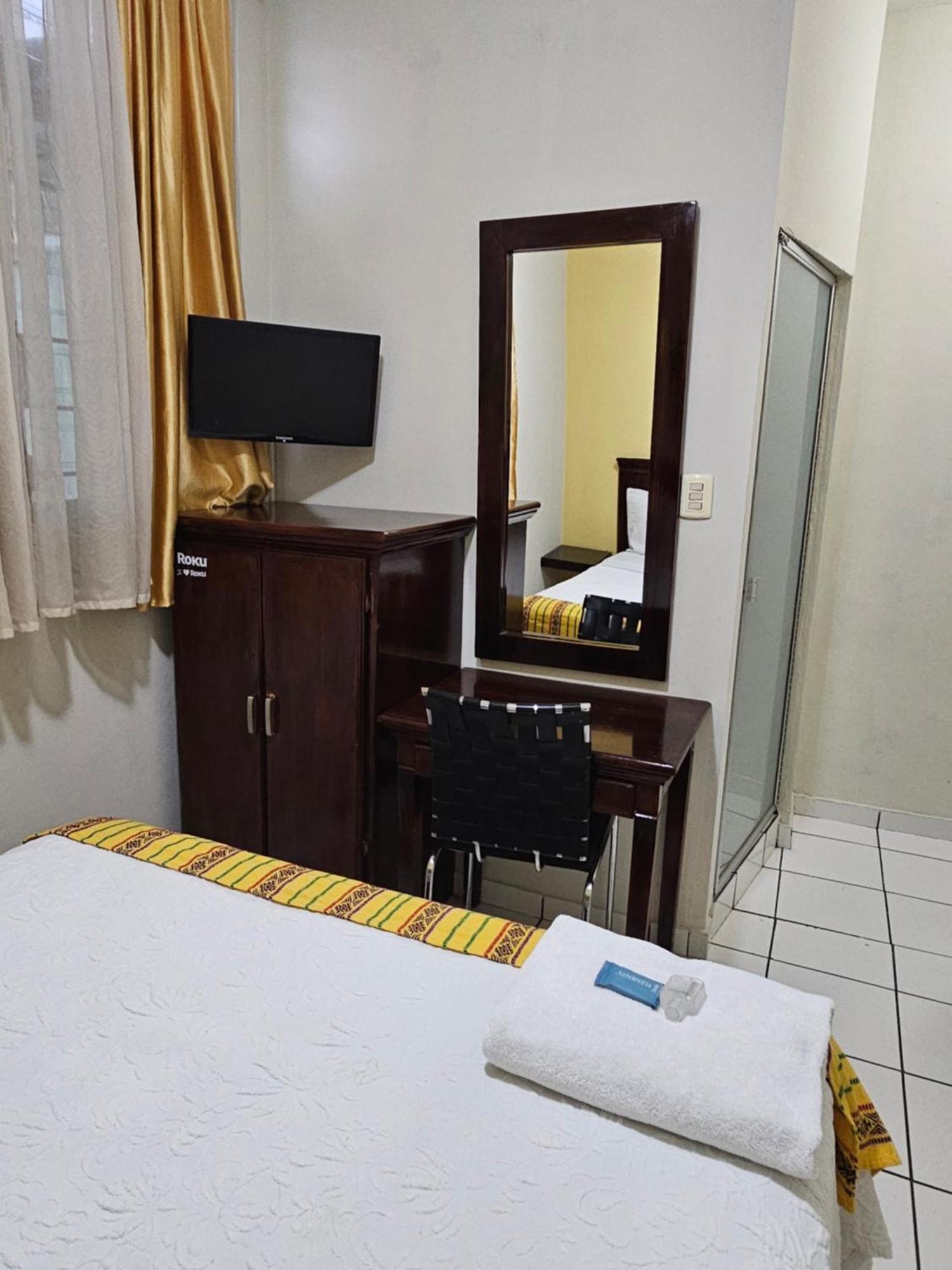 Hotel San Jose Hostal سان سلفادور المظهر الخارجي الصورة