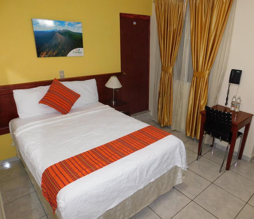 Hotel San Jose Hostal سان سلفادور المظهر الخارجي الصورة