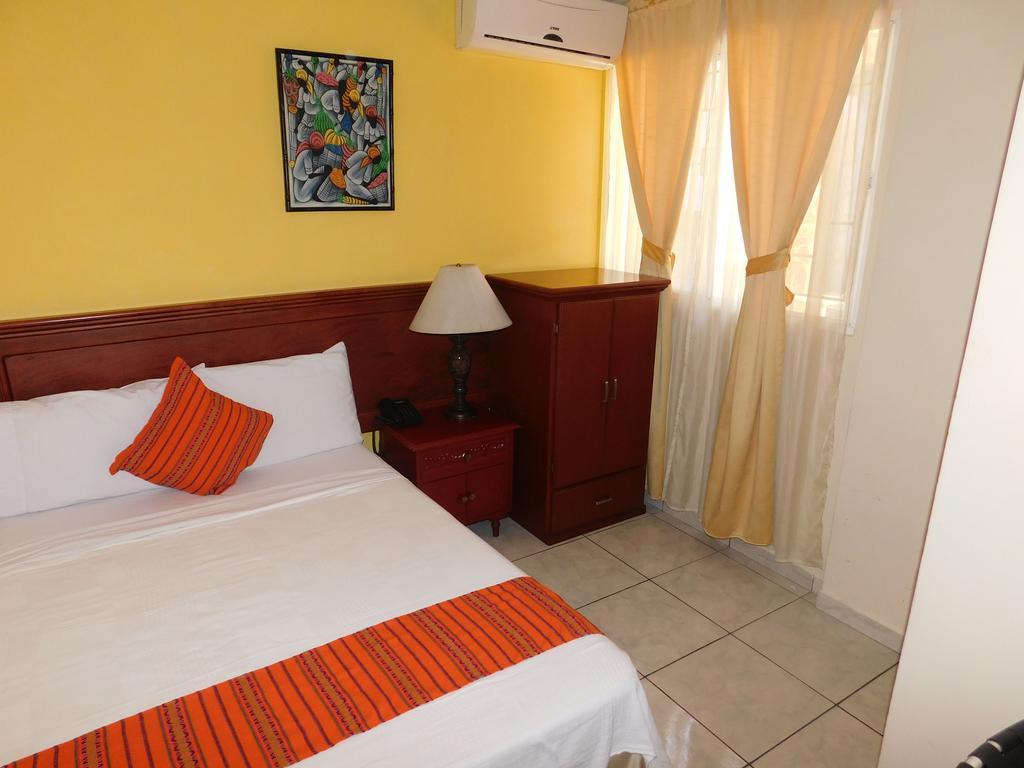 Hotel San Jose Hostal سان سلفادور المظهر الخارجي الصورة